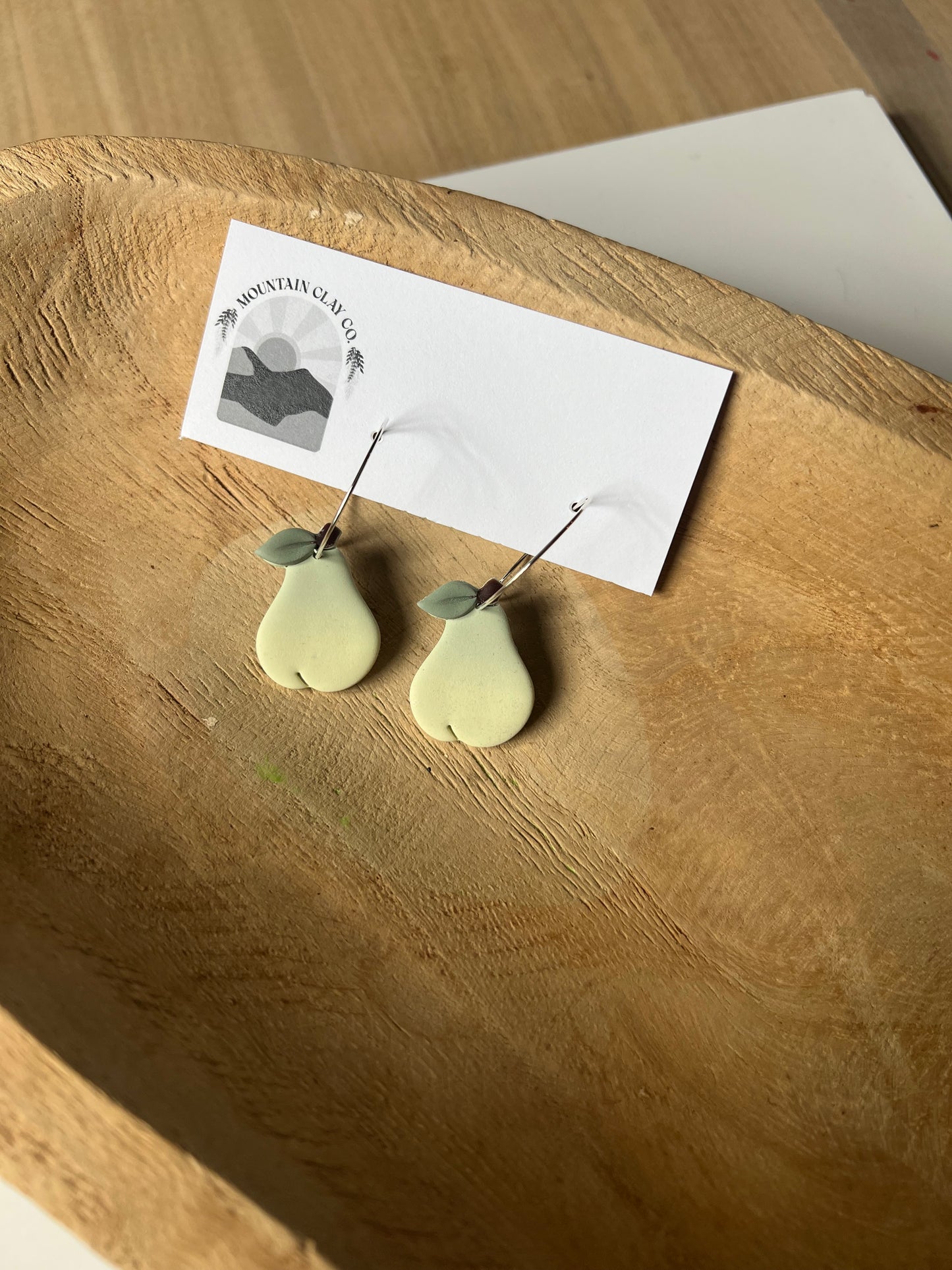 A Pear-fect Pair