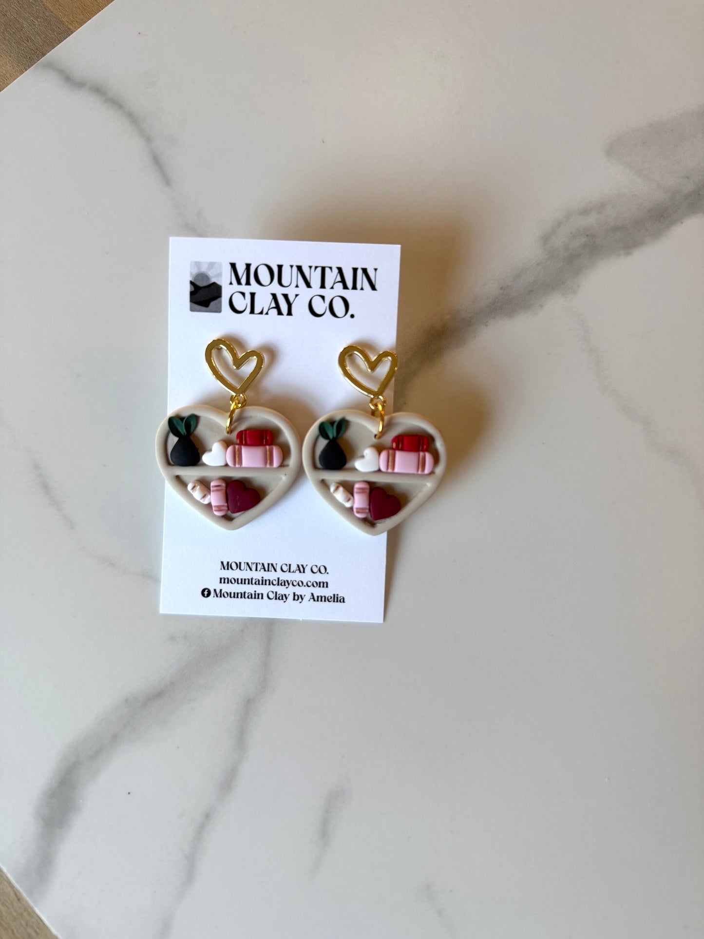 Heart Bookshelf 📕