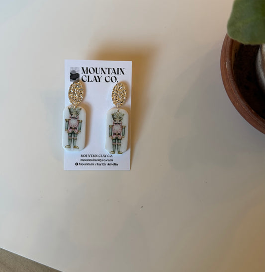 Nutcracker with Silver Disc